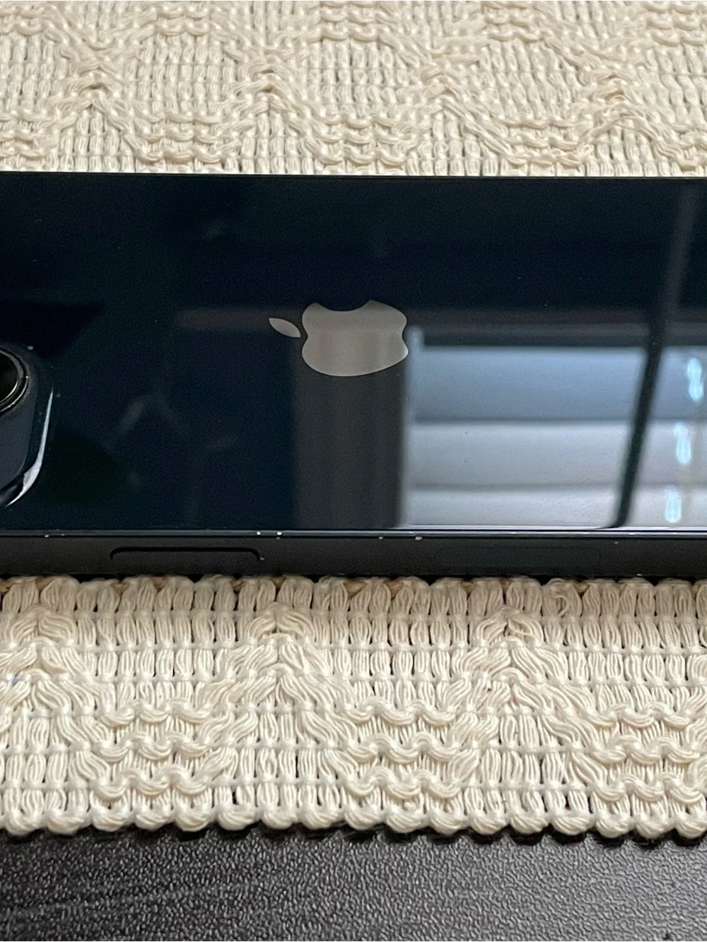 Apple iPhone 13 unlocked- Deep Black Glass Back Smartphone